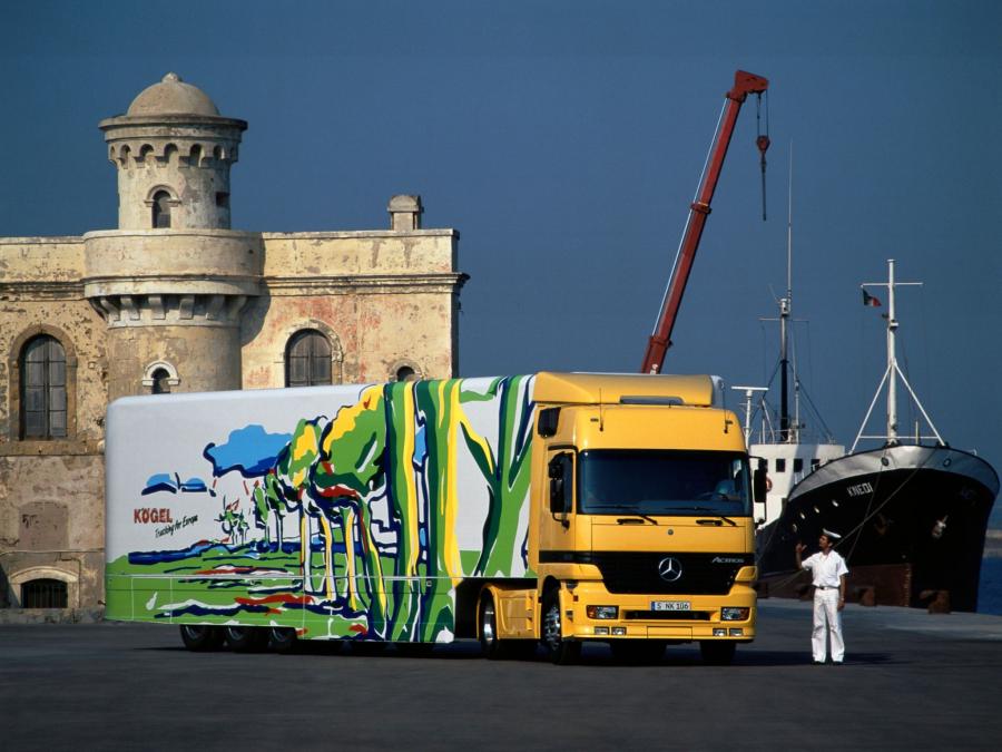  Mercedes-Benz Actros 1835 1997 года  (фото 16 из 17)